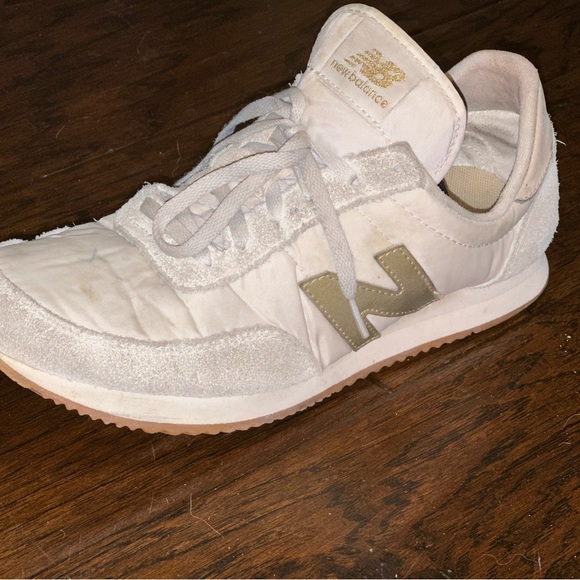 Women’s New Balance 720 Running Shoes Off White Golf Classic Lifestyle Retro - Picture 2 of 11